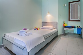 Louladakis Apartments