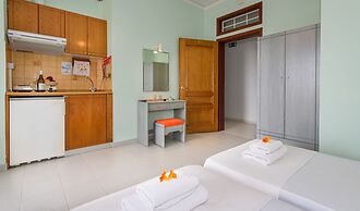 Louladakis Apartments