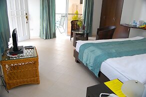 Sherwood Bay Resort & Aqua Sports