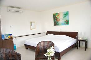 Sherwood Bay Resort & Aqua Sports