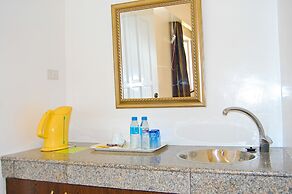 Sherwood Bay Resort & Aqua Sports