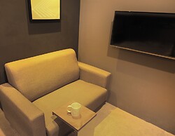 Daan Park Hotel - Hostel