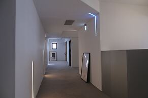 Daan Park Hotel - Hostel