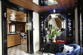 Mala Anglia Deluxe Rooms & SPA