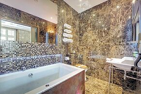 Mala Anglia Deluxe Rooms & SPA