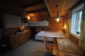 Reine Rorbuer - by Classic Norway Hotels