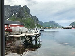 Reine Rorbuer - by Classic Norway Hotels