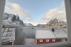 Reine Rorbuer - by Classic Norway Hotels