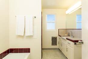 Sea View Inn at the Beach