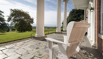 White Springs Manor a Belhurst Property