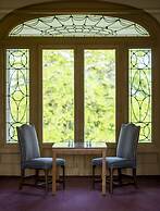 White Springs Manor a Belhurst Property