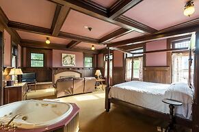 White Springs Manor a Belhurst Property