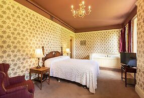 White Springs Manor a Belhurst Property