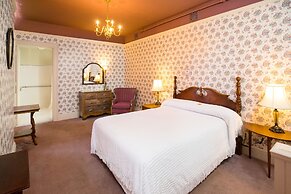 White Springs Manor a Belhurst Property