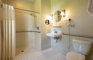 White Springs Manor a Belhurst Property