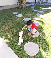 The Reef Hotel & Studios