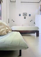 The Reef Hotel & Studios