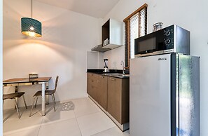 Baan Rawee Apartments