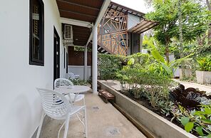 Baan Rawee Apartments