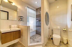 Baan Rawee Apartments