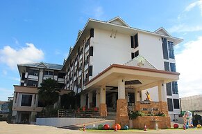 Ayara Grand Palace Hotel