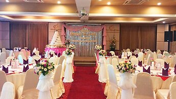 Ayara Grand Palace Hotel