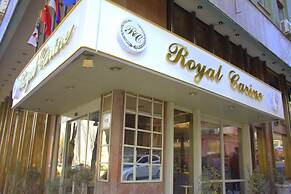 Royal Carine Hotel