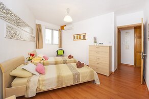 Spinola Bay Apartment by Getaways Malta