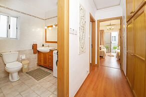 Spinola Bay Apartment by Getaways Malta