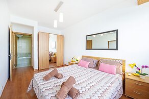 Spinola Bay Apartment by Getaways Malta