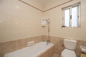 Spinola Bay Apartment by Getaways Malta