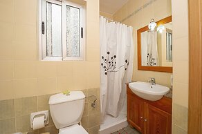 Spinola Bay Apartment by Getaways Malta