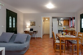 Koxyli Village Studios & Apartments