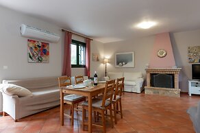 Koxyli Village Studios & Apartments