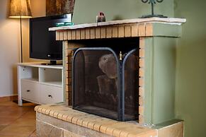 Koxyli Village Studios & Apartments