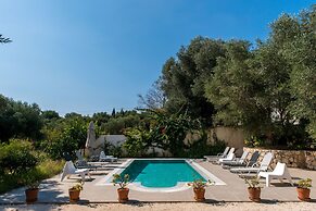 Koxyli Village Studios & Apartments