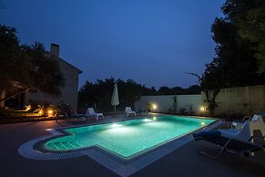 Koxyli Village Studios & Apartments