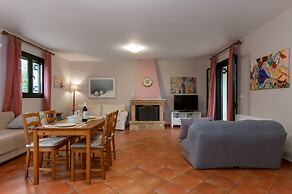 Koxyli Village Studios & Apartments