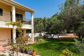 Koxyli Village Studios & Apartments