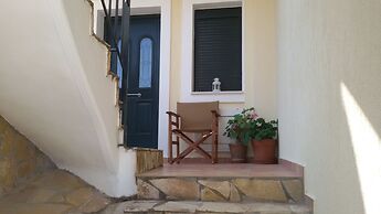 Koxyli Village Studios & Apartments