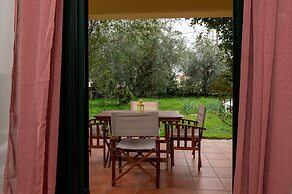 Koxyli Village Studios & Apartments