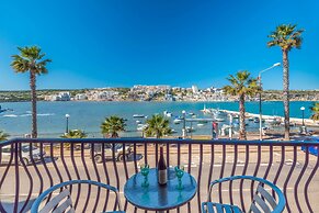 Harbour Lights Apartments by Getaways Malta