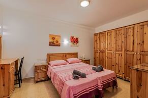 Harbour Lights Apartments by Getaways Malta
