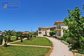 Monachus Monachus Apartments