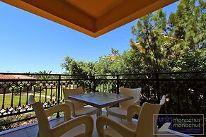 Monachus Monachus Apartments