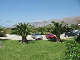 Monachus Monachus Apartments