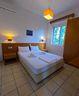 Monachus Monachus Apartments