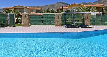 Monachus Monachus Apartments