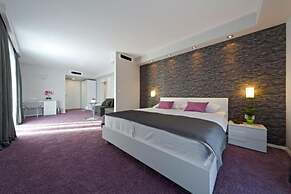 Boutique Hotel Life