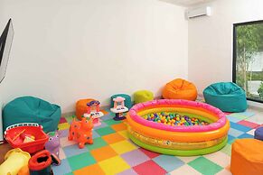 Jambuluwuk Oceano Resort Gili Trawangan